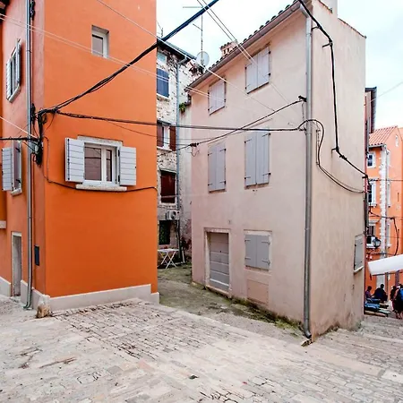 Apartment And Studio Ca' 3 Vie Rovinj Exterior photo