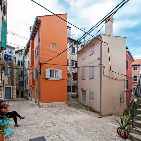 Apartment And Studio Ca' 3 Vie Rovinj Exterior photo