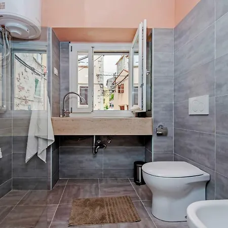Apartment And Studio Ca' 3 Vie Rovinj Exterior photo