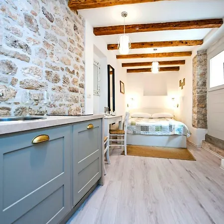 Apartment And Studio Ca' 3 Vie Rovinj Exterior photo