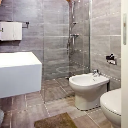 Apartment And Studio Ca' 3 Vie Rovinj Exterior photo