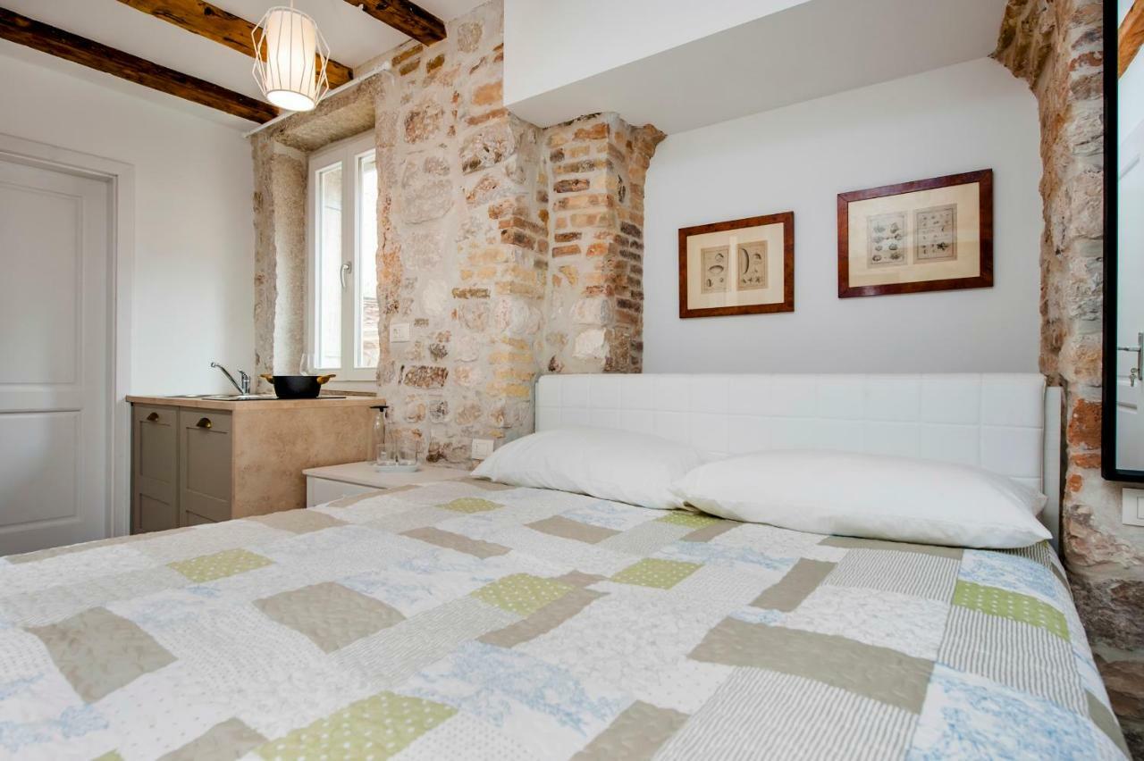 And Ca' 3 Vie Apartment *